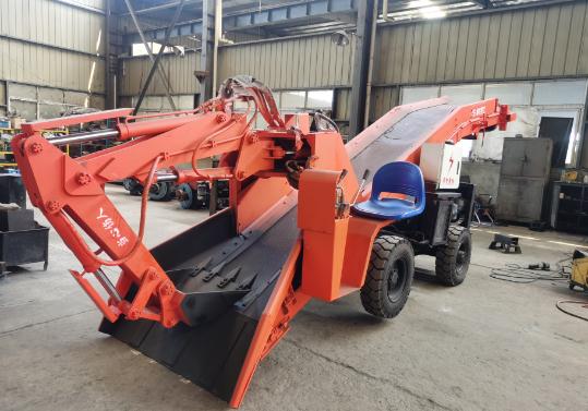 操作輪式扒渣機在隧道工作時，要注意哪些呢？