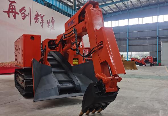 履帶扒渣機有哪些使用時要注意的事項呢？