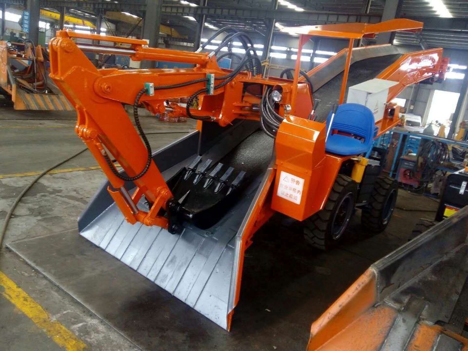 小型扒渣機如何有效避免*事故，這三大項操作規程要牢記 